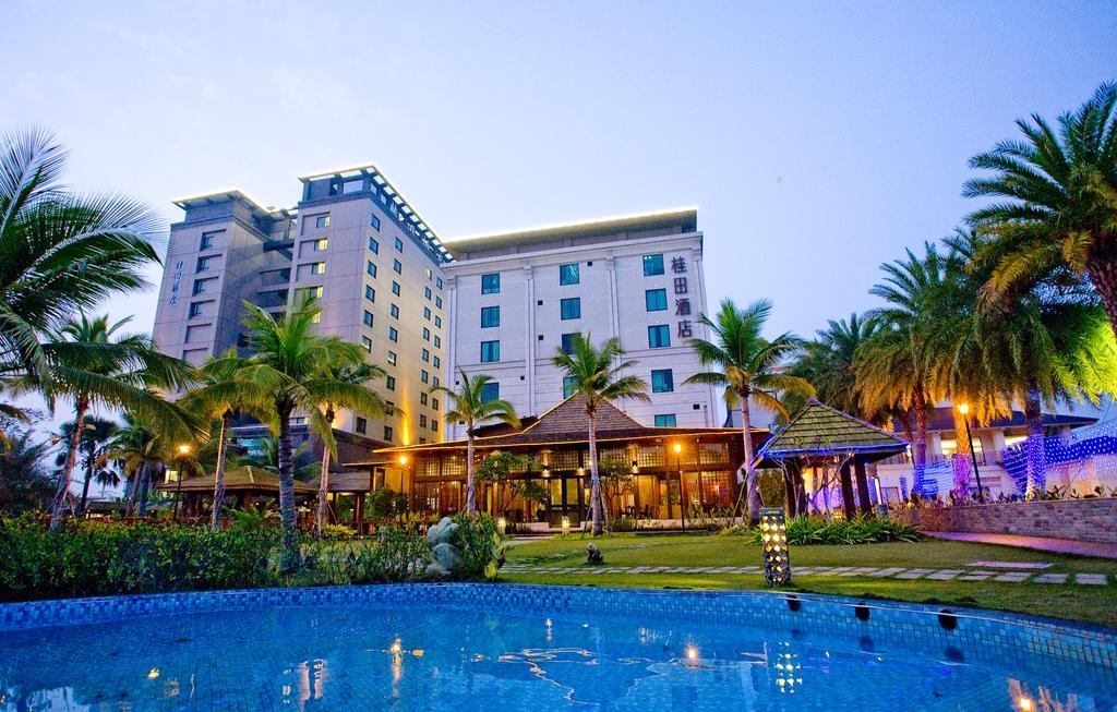 Queena Plaza Hotel Тайнань Экстерьер фото